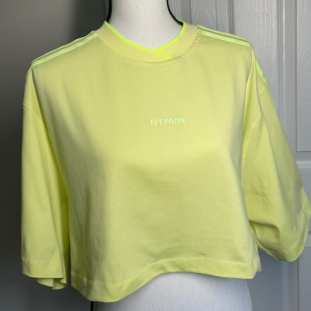 NWT Ivy Park crop tee